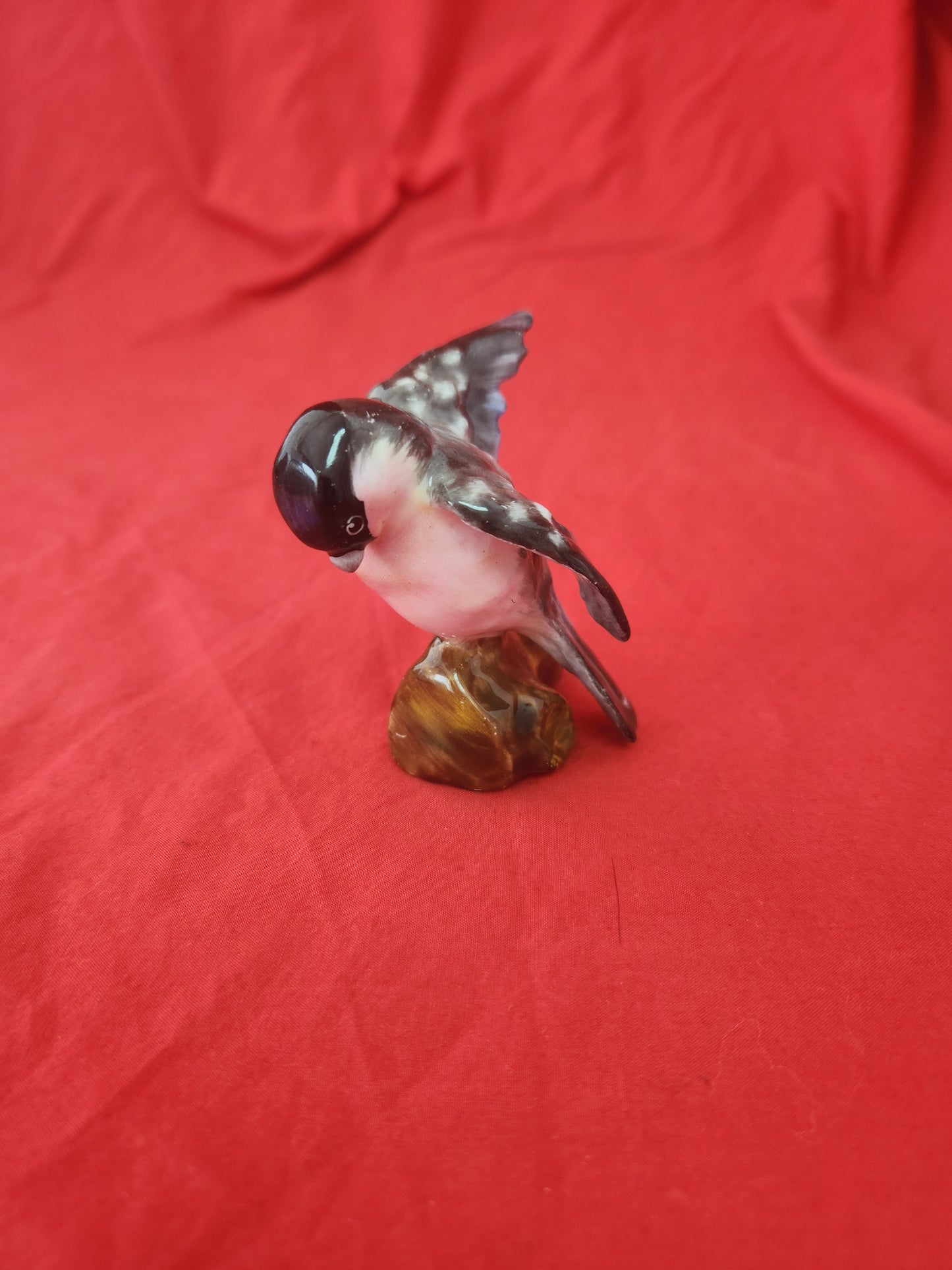 VTG - Crown Staffordshire "Finch on a Log" Figurine