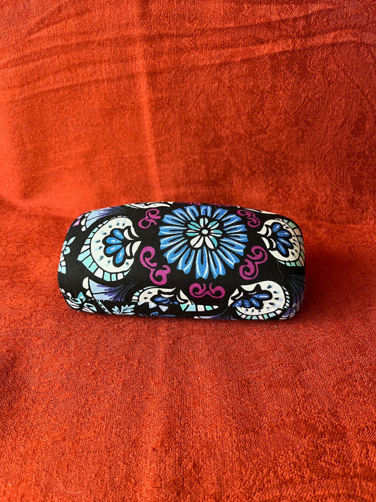 Vera Bradley Large Hard Clam Shell Eyeglass Case