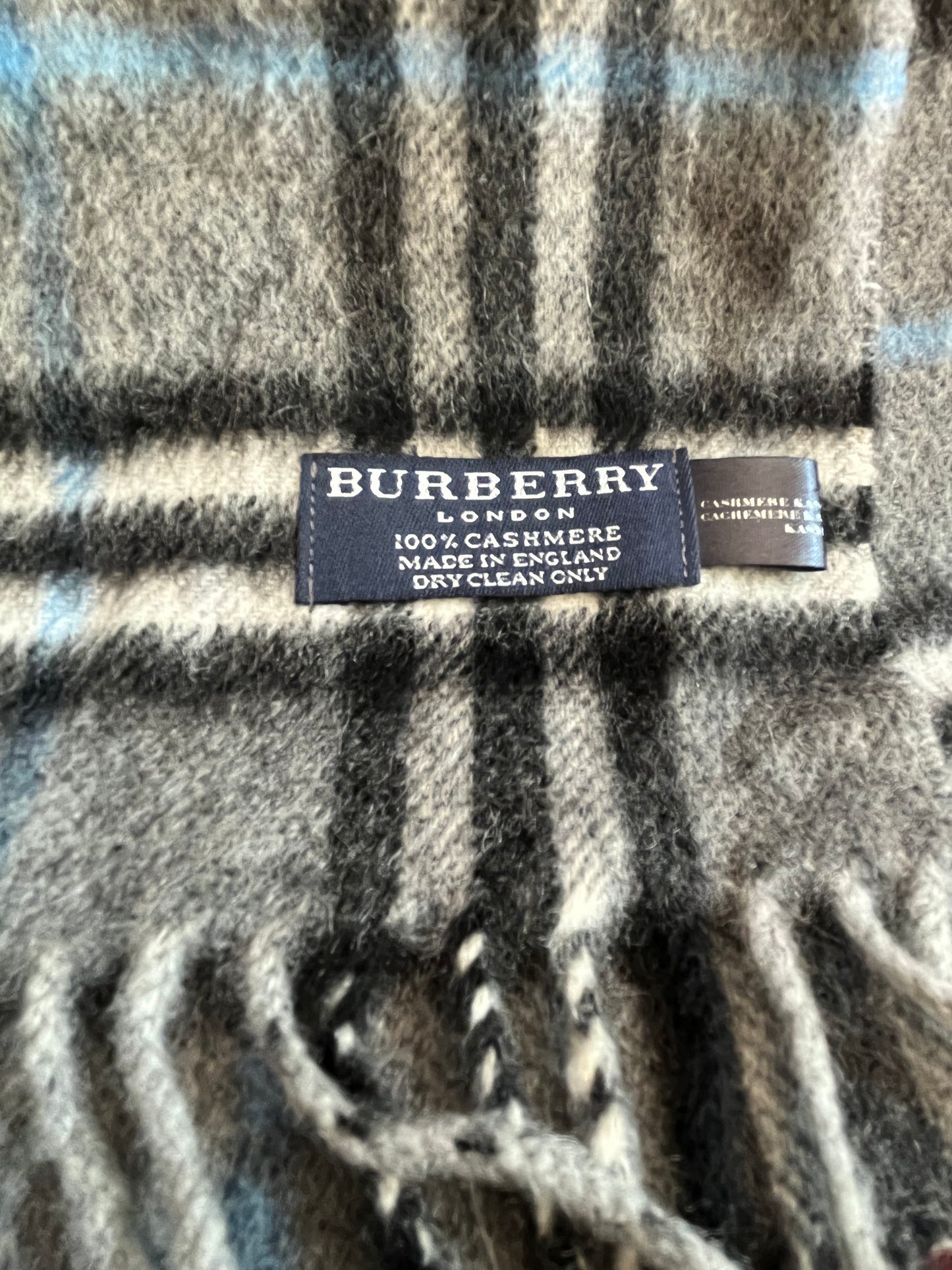 Vintage - BURBERRY gray Cashmere Classic Check Made in England Scarf