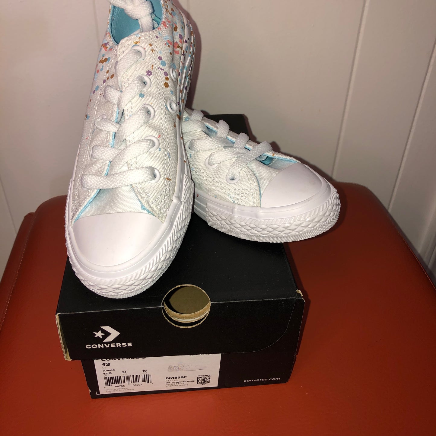 NIB Converse Confetti White Sneakers - Junior 13