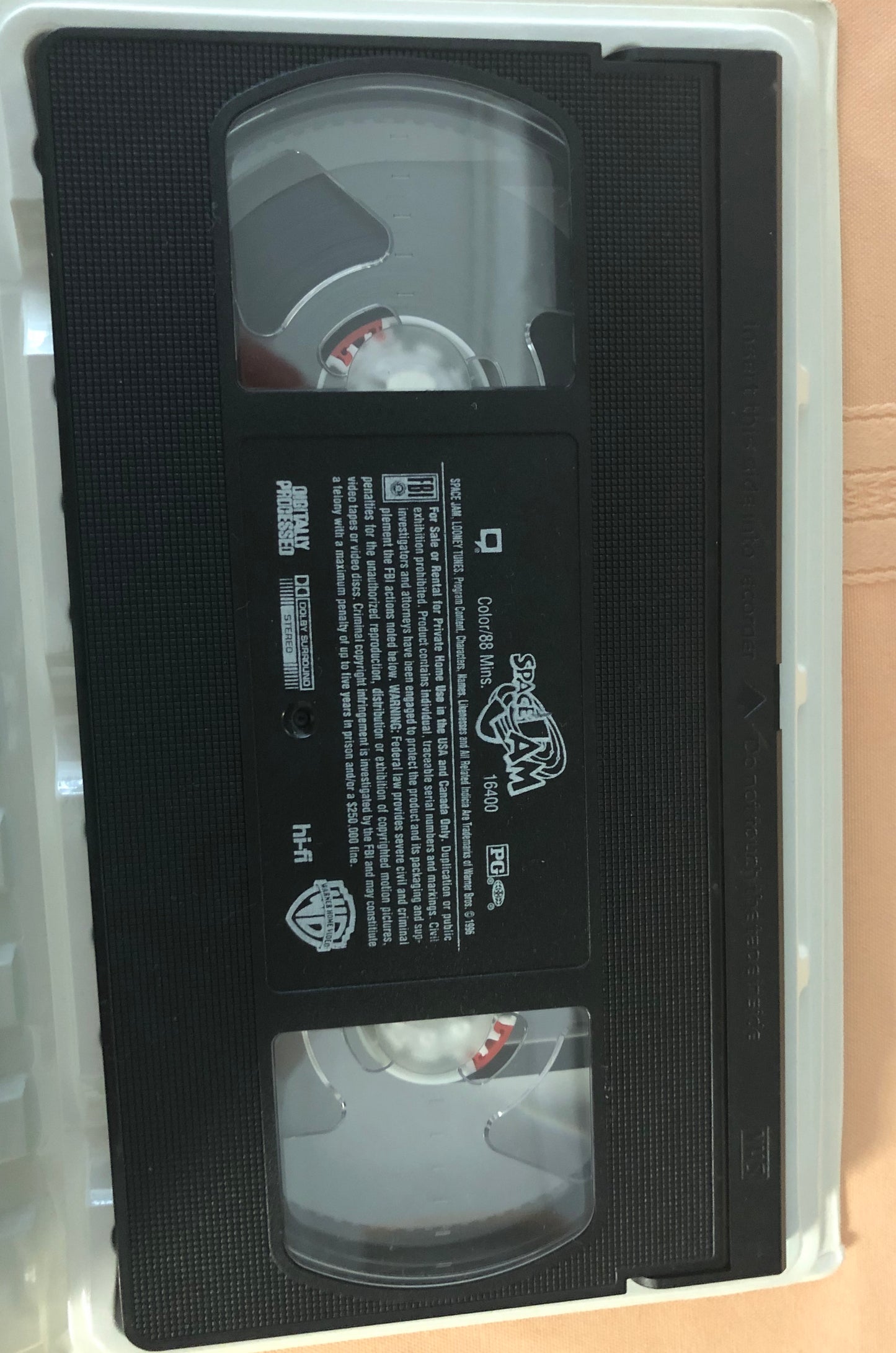 Space Jam (1996) on VHS with Commemorative Coin