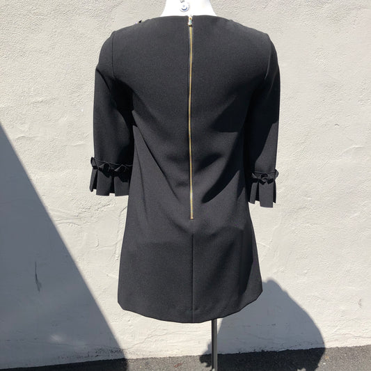 NWT - Tahari Arthur S. Levine black 3/4 Sleeve Dress - 4