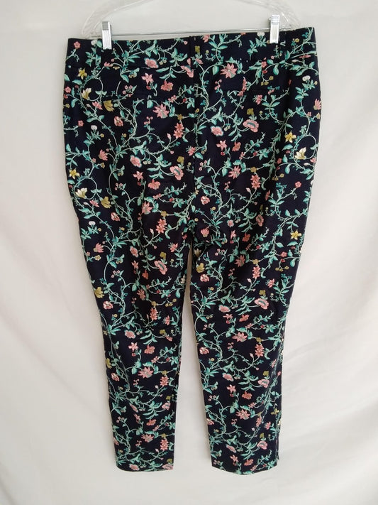 Ann Taylor Loft black floral Riviera Pants - Size: 16T