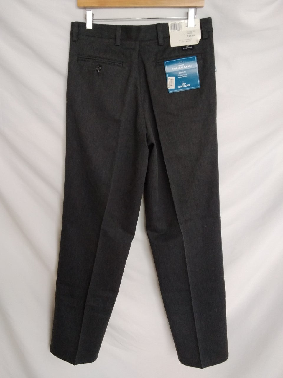 Dockers Men's Pleated Classic Fit Pants - Size 32x34