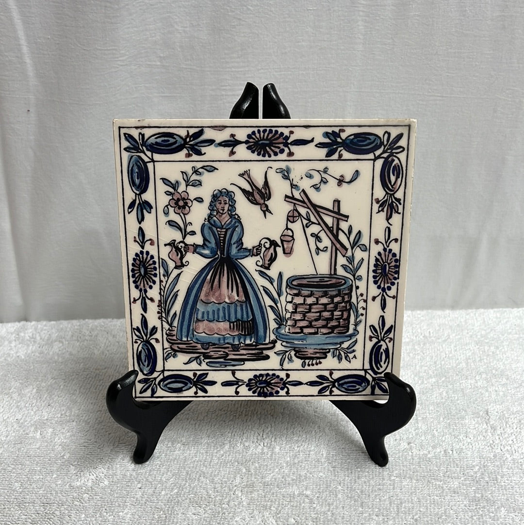 VTG -- Decorative Tile from the Ceramic Factory of Outeiro, in Agueda, Portugal