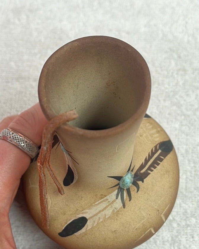 VTG -- Vase with Southwestern American Indian Motifs -- Signed Betty Selby, 1988, Numbered 477