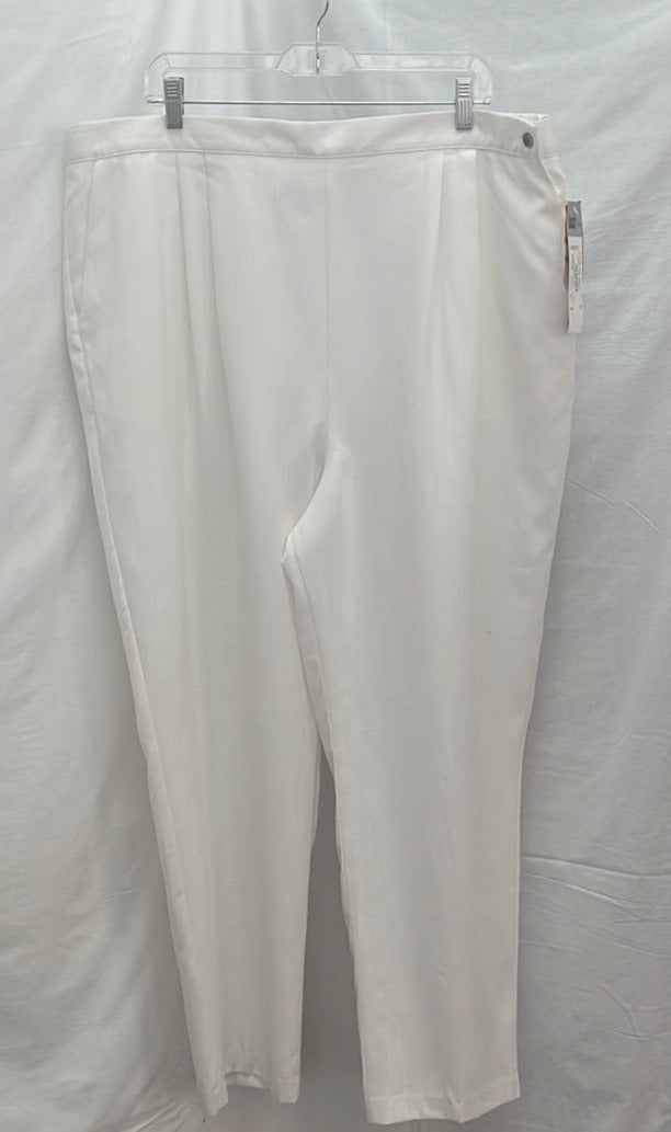 NWT/VTG -- Lucia Lady white Dress Pants -- 24