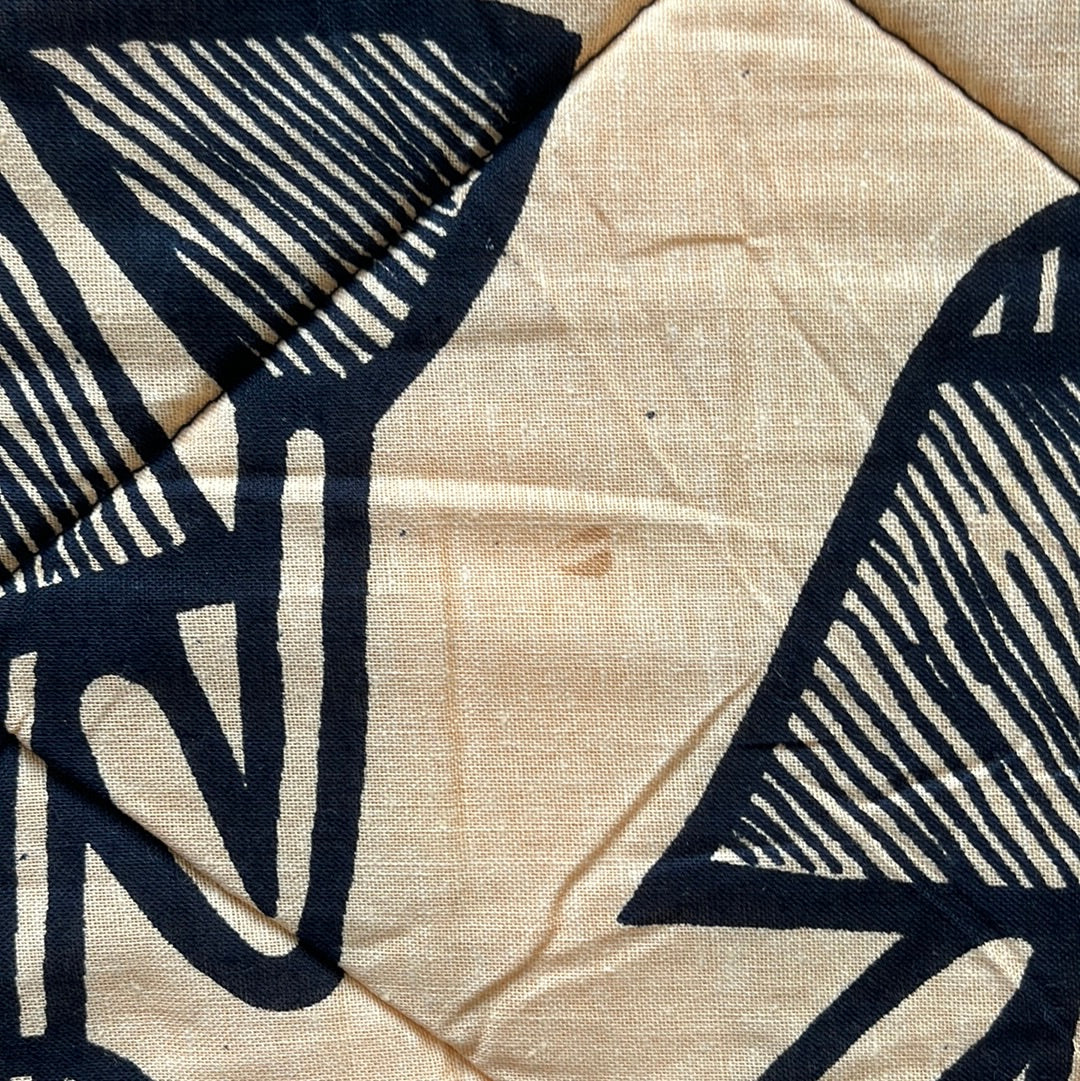 VTG/Rare -- Sotiba Korhogo Style Cloth Table Linens -- Napkins, Tablecloth and Seat Covers