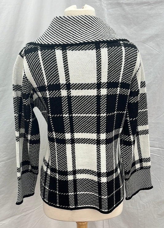 NWT -- Nicole Alexander Black White Tartan Single Breasted Coat -- XS
