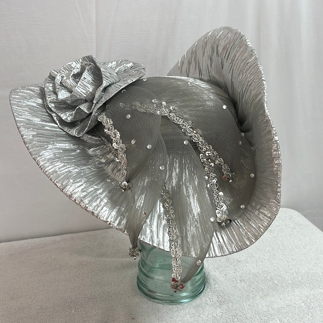 NWT/VTG -- Deborah New York Silver Glam Women's Hat