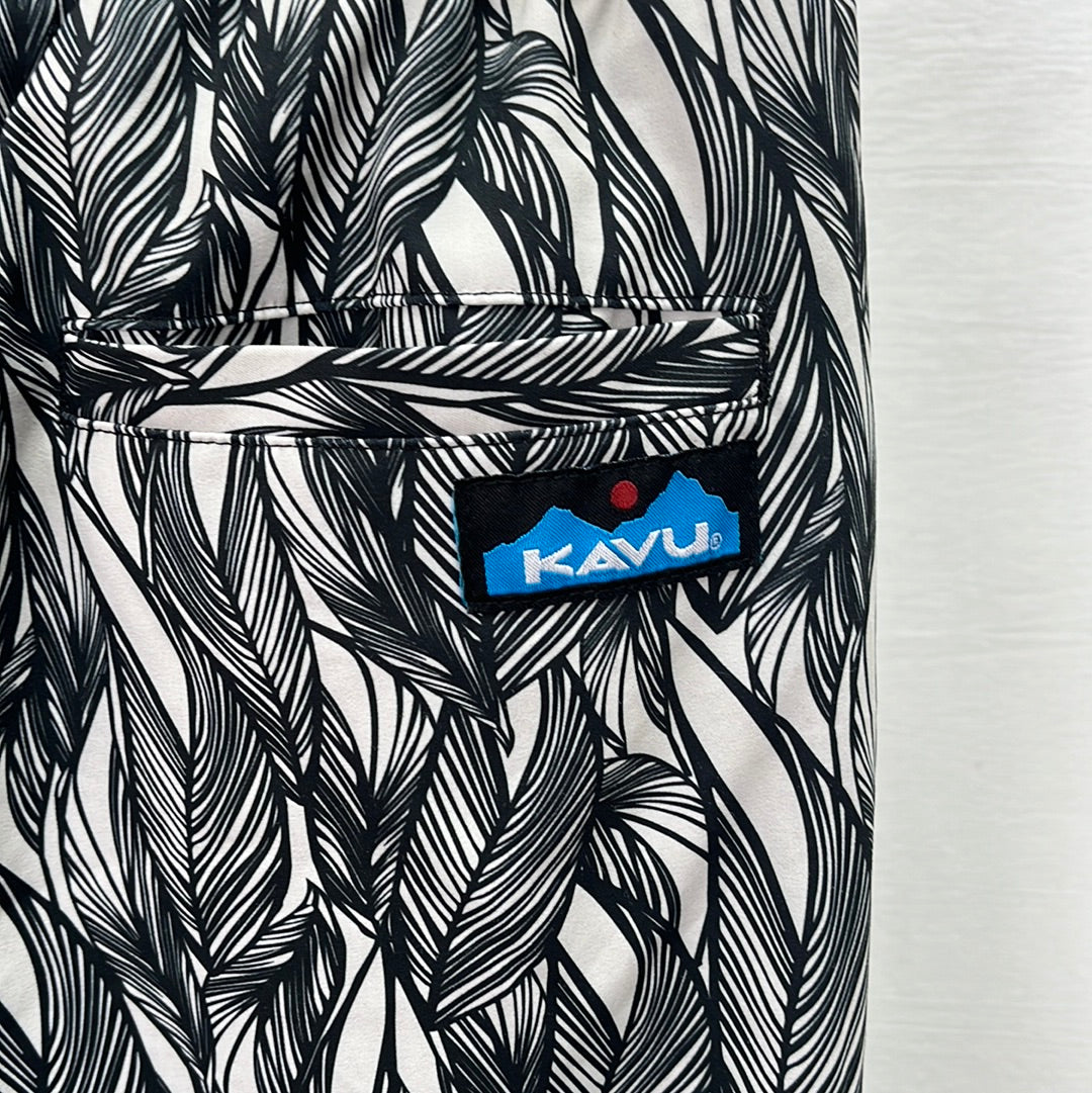 KAVU black white Leaf Print Pants -- XXS